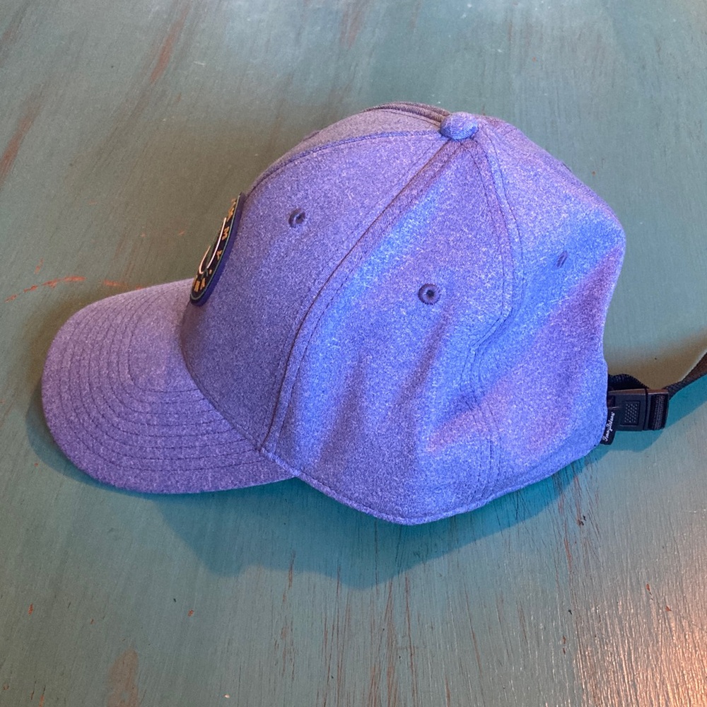 Tommy Bahama hat - Picture 4 of 9